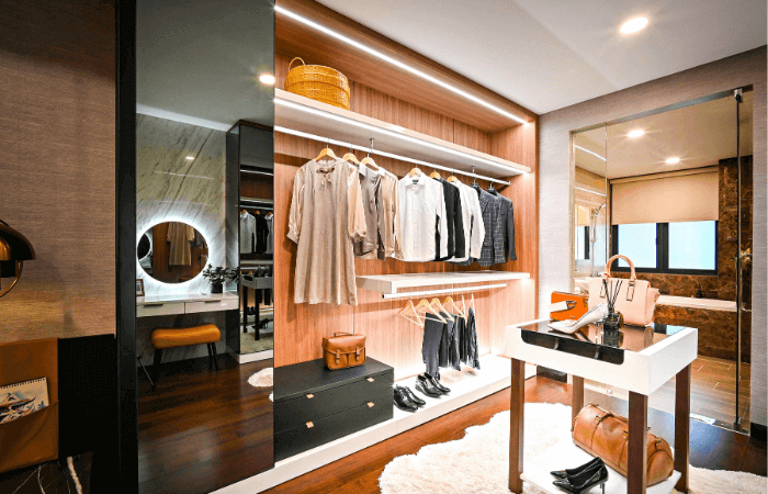 closet with mirrors sarasota fl